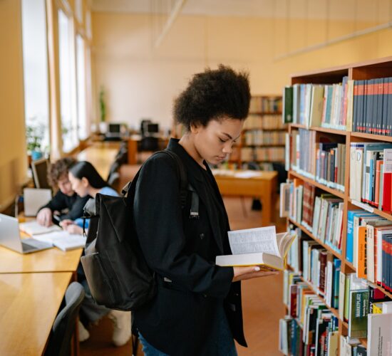 Türkmen döwlet ykdysadyýet we dolandyryş instituty Açyk gapylar gününi guraýar